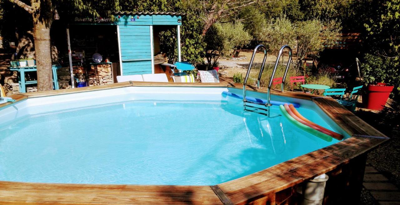 Nimes En Garrigues Bed and Breakfast Buitenkant foto
