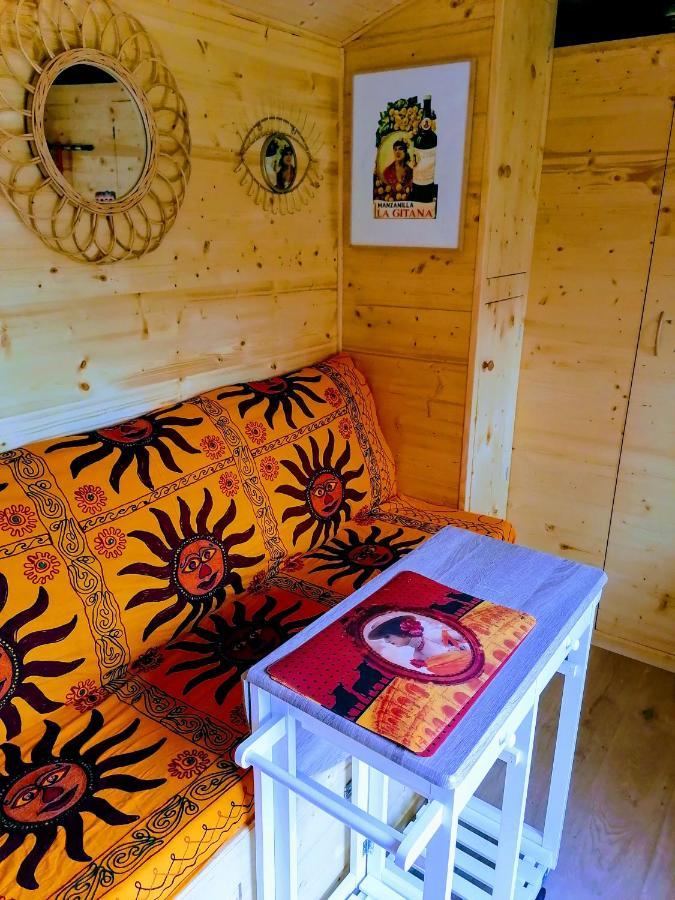 Nimes En Garrigues Bed and Breakfast Buitenkant foto