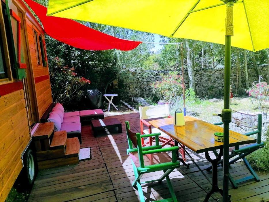 Nimes En Garrigues Bed and Breakfast Buitenkant foto